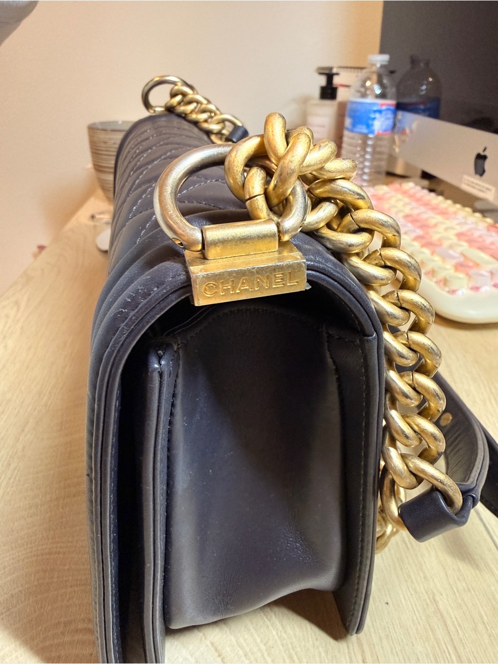 CHANEL Leboy Shoulder Bag in dark purple with Gold Hardware - Picture 7 of 12